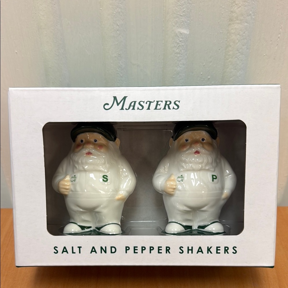 2026 Masters Tournament Caddie Gnome Salt and Pepper Shakers!!🔥🔥🔥